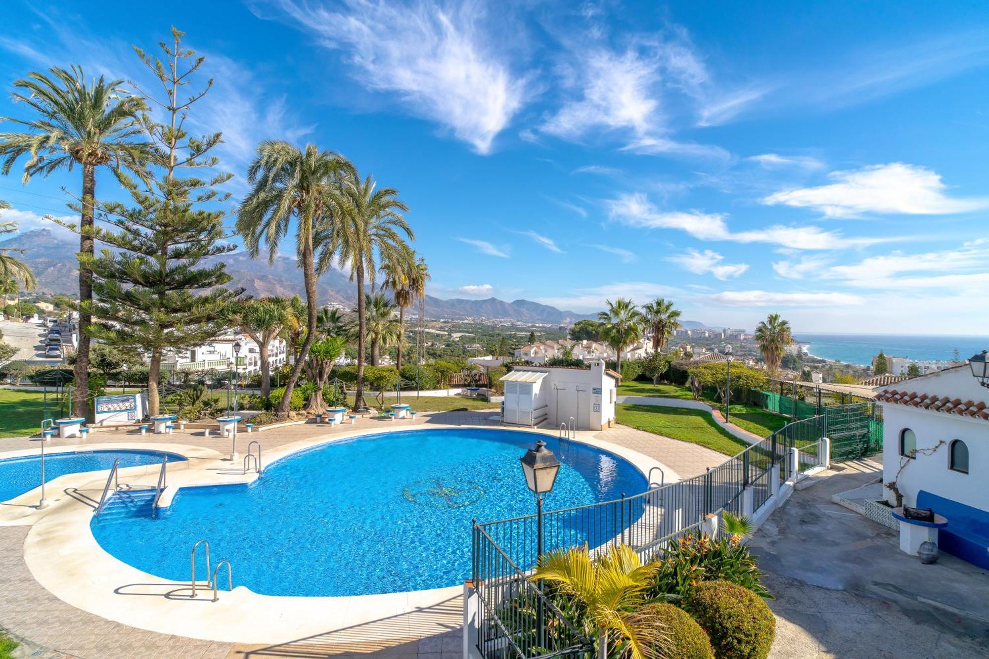 Villa Caritas Punta Lara Casasol Nerja Eksteriør bilde
